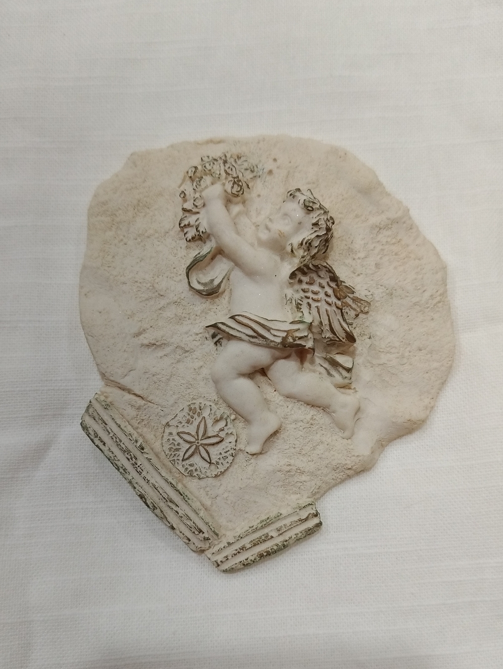 Vintage cherub 3D wall plaque